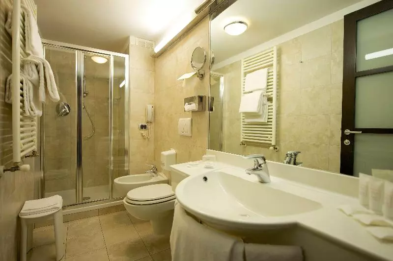 اتاق استاندارد, Best Western Crystal Palace
