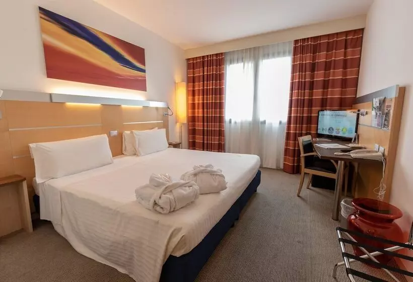 اتاق راحتی, Best Western  Palace Inn