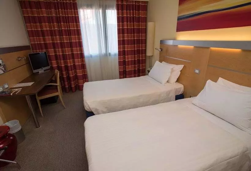 اتاق راحتی, Best Western  Palace Inn