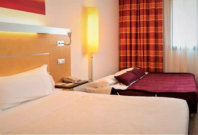 اتاق خانوادگی, Best Western  Palace Inn