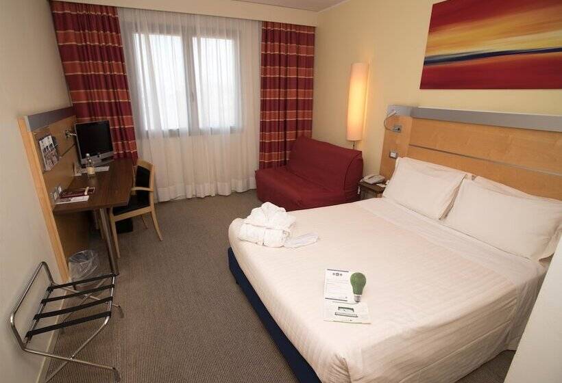 اتاق خانوادگی, Best Western Palace Inn