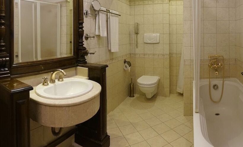 اتاق لوکس, Casa Capsa