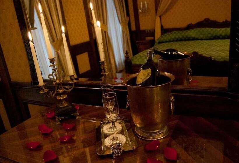 اتاق استاندارد با چشمانداز شهر, Casa Capsa