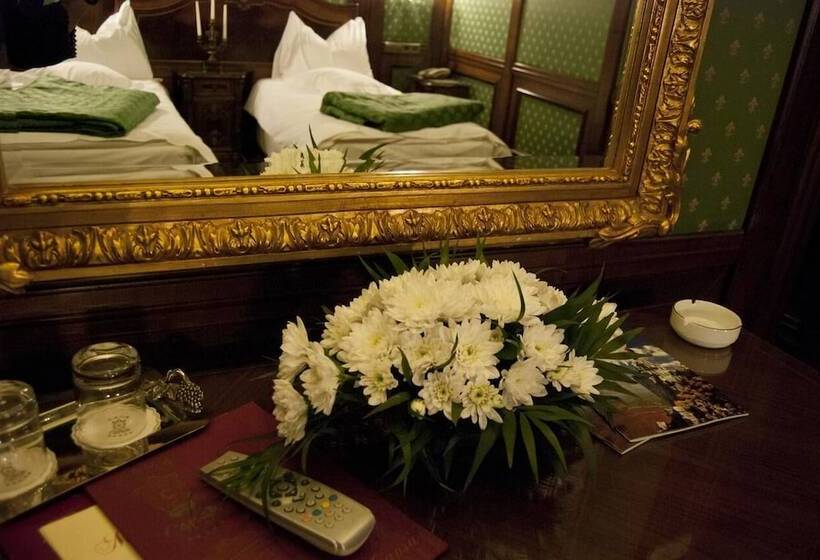 اتاق لوکس, Casa Capsa