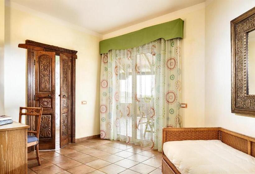 سوییت با چشمانداز دریا, Cruccùris Resort Adults Only