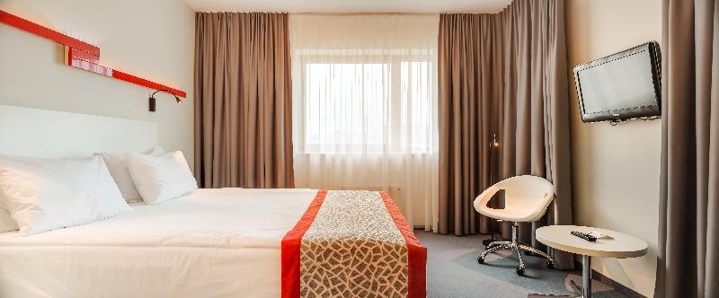 スタンダードシングルルーム, Dimitris Paritsa