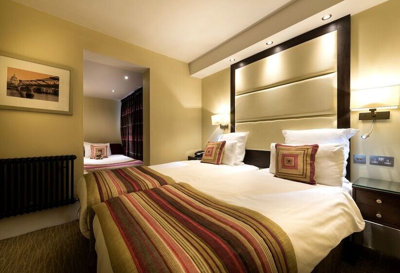 Номер Клуб, Grand Royale Hyde Park