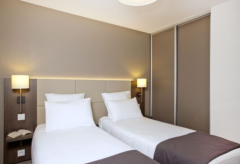 Студия Стандарт, Sejours & Affaires Courbevoie Grande Arche