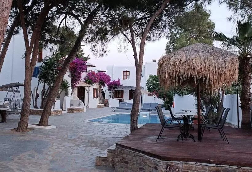 اتاق استاندارد سه نفره, Naxos Summerland Resort