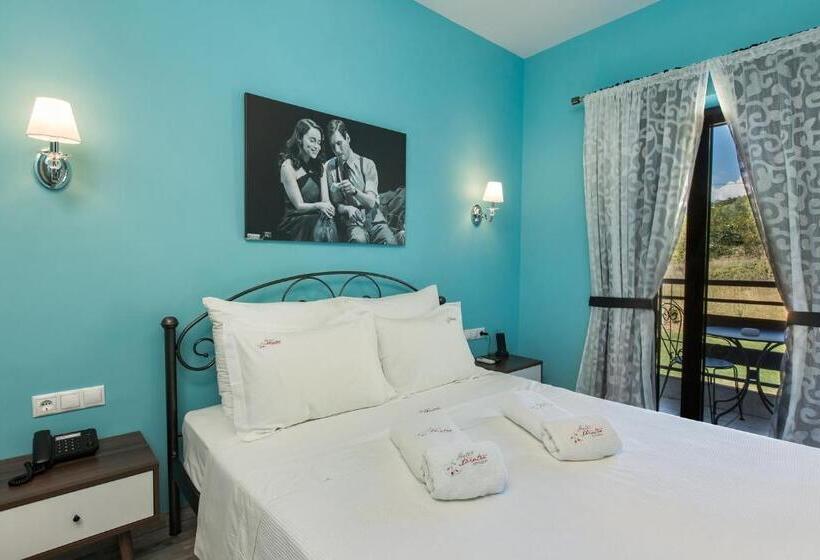 Классический Номер, Theatro Hotel Odysseon