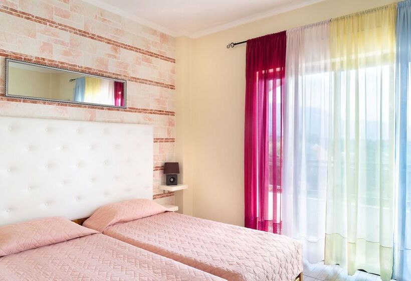 Triple Room Sea View, Victoria Hill
