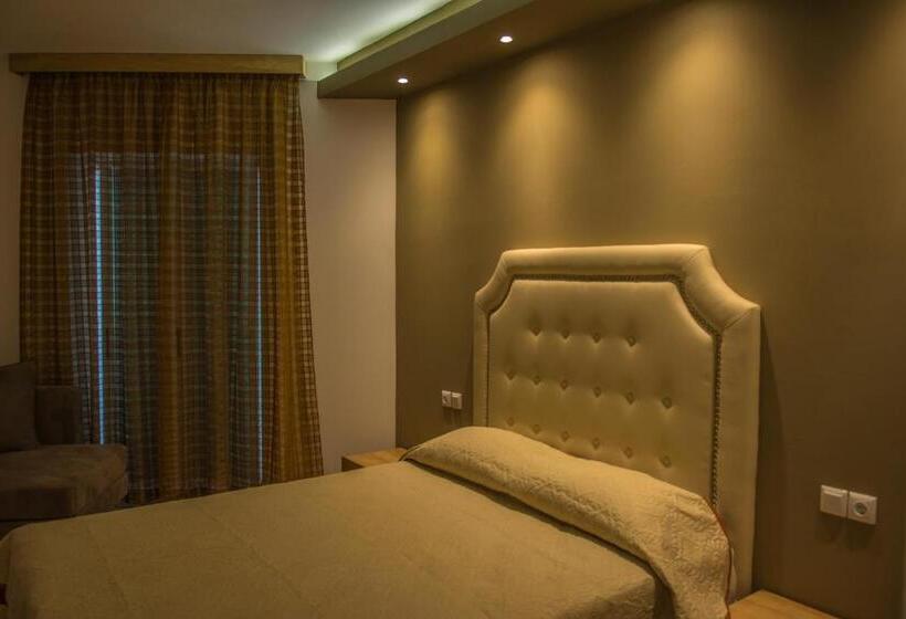 Семейный Номер, Zeus