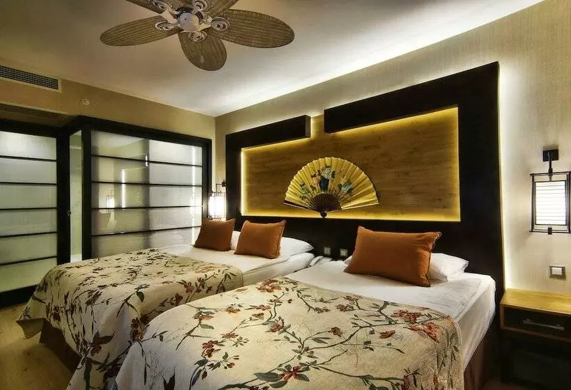 اتاق اکونومی, Limak Lara Deluxe Hotel & Resort Antalya