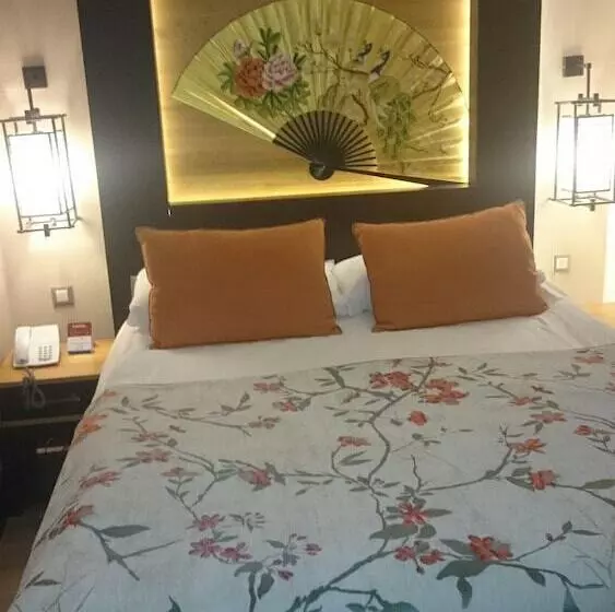 اتاق لوکس یک تخته, Limak Lara Deluxe Hotel & Resort Antalya