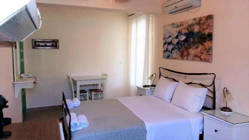 エコノミーワンルーム, Philippos Hotel Apartments