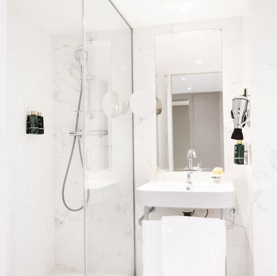 スタンダードスタジオ, Residhome Paris Opéra