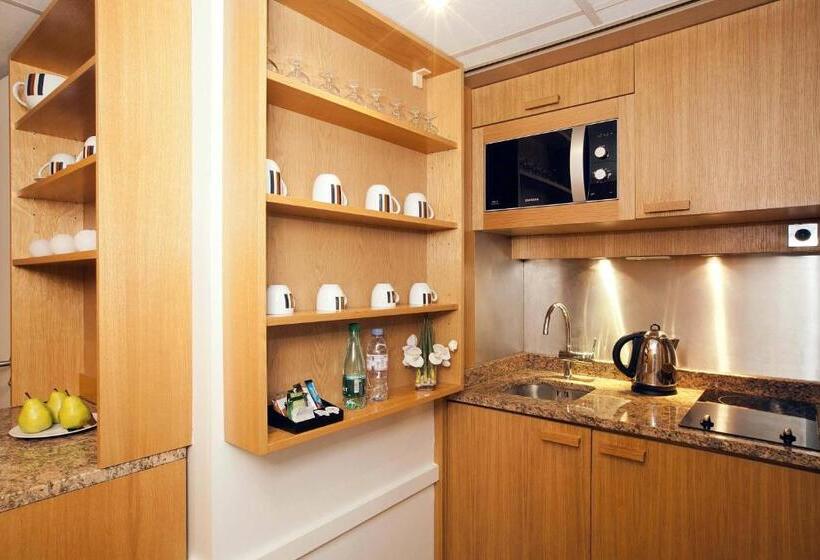 スタンダードスタジオ, Residhome Paris Opéra