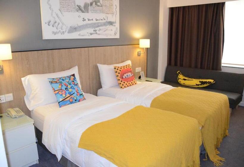 اتاق سوپریور سه تخته, Macau Hotel S   Formerly   Macau Hotel Sun Sun