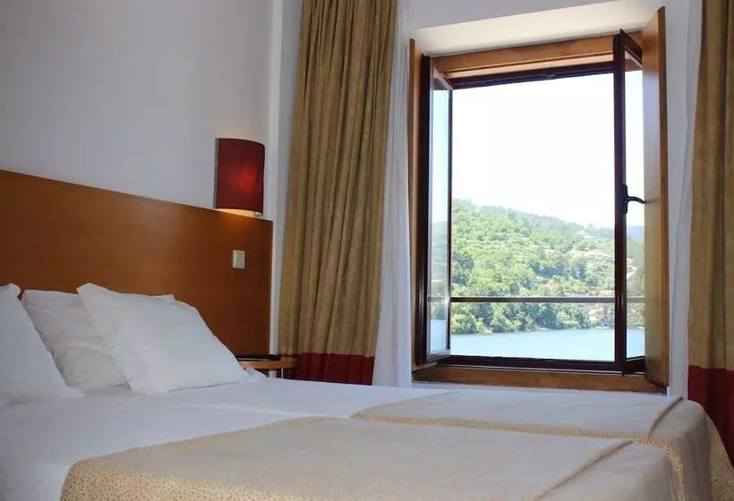 リバービュースタンダードルーム, Douro Hotel Porto Antigo