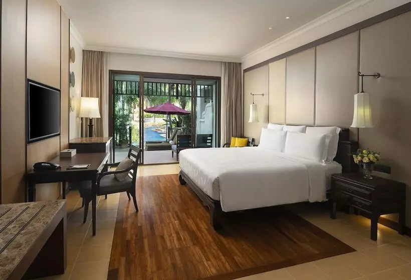 اتاق پریمیوم با چشم‌انداز باغ, Intercontinental Pattaya Resort, An Ihg