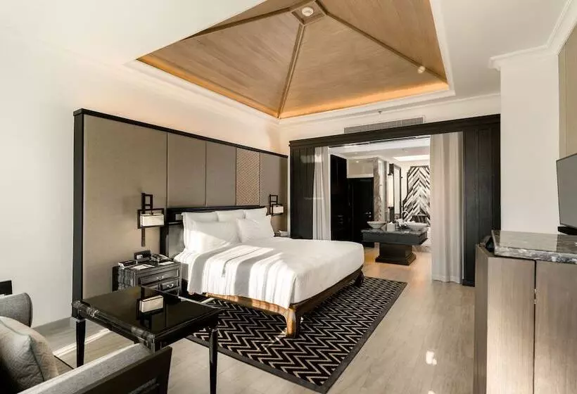 سوئیت کلوب با چشم‌انداز دریا, Intercontinental Pattaya Resort, An Ihg