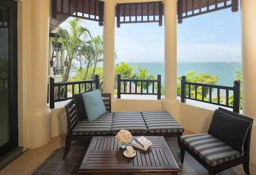 سوئیت کلوب با چشم‌انداز دریا, Intercontinental Pattaya Resort, An Ihg