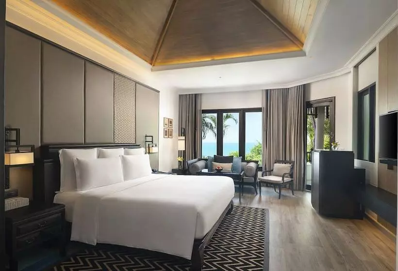 سوئیت کلوب با چشم‌انداز دریا, Intercontinental Pattaya Resort, An Ihg