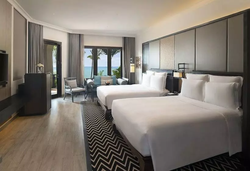 سوئیت کلوب با چشم‌انداز دریا, Intercontinental Pattaya Resort, An Ihg