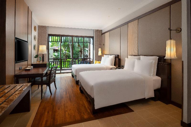 Номер Премиум Вид на Сад, Intercontinental Pattaya Resort, An Ihg