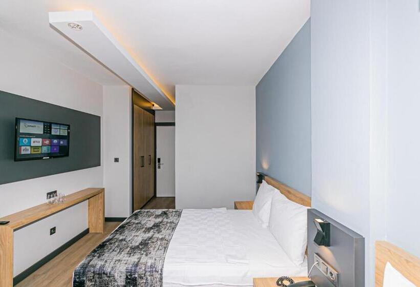 اتاق استاندارد, Lara World