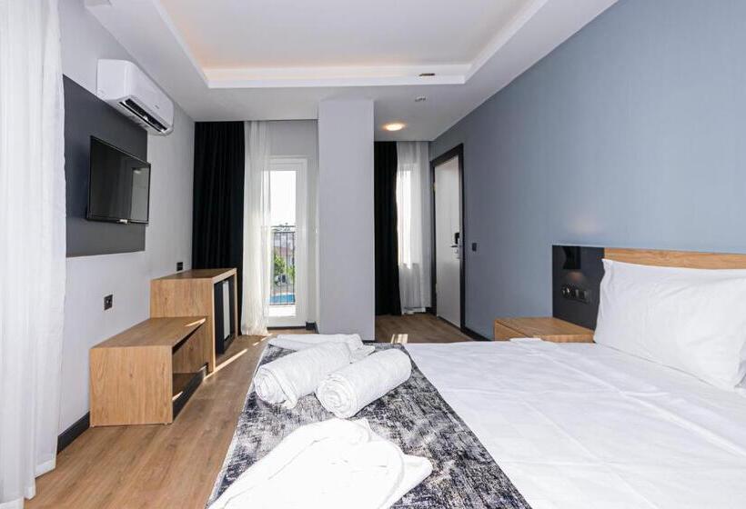 اتاق استاندارد, Lara World