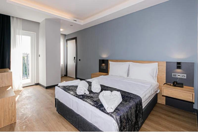 سوییت جونیور, Lara World