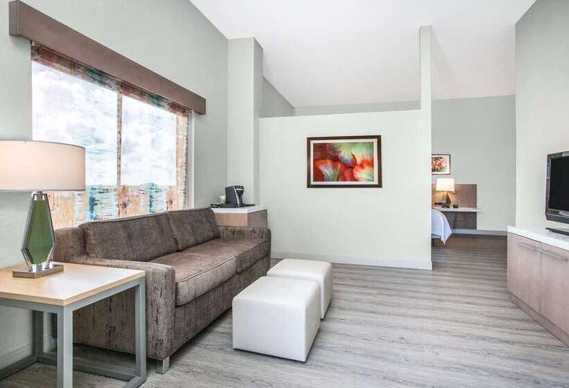 اتاق پرمیوم, Millennium Hilton Bangkok