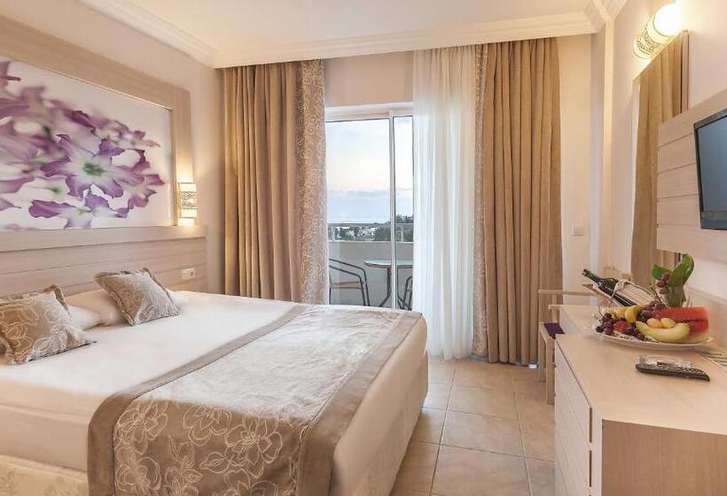 舒适三人间, Seaden Corolla