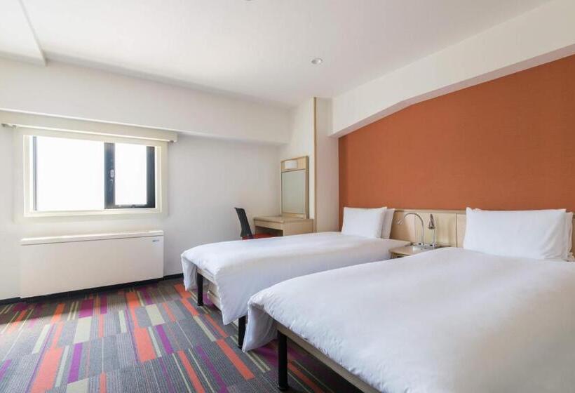 수피리어 룸, The B Sangenjaya