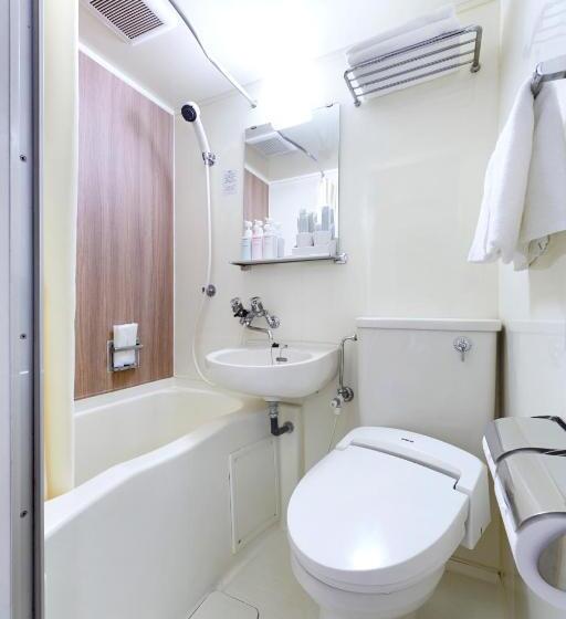 디럭스 룸, The B Sangenjaya