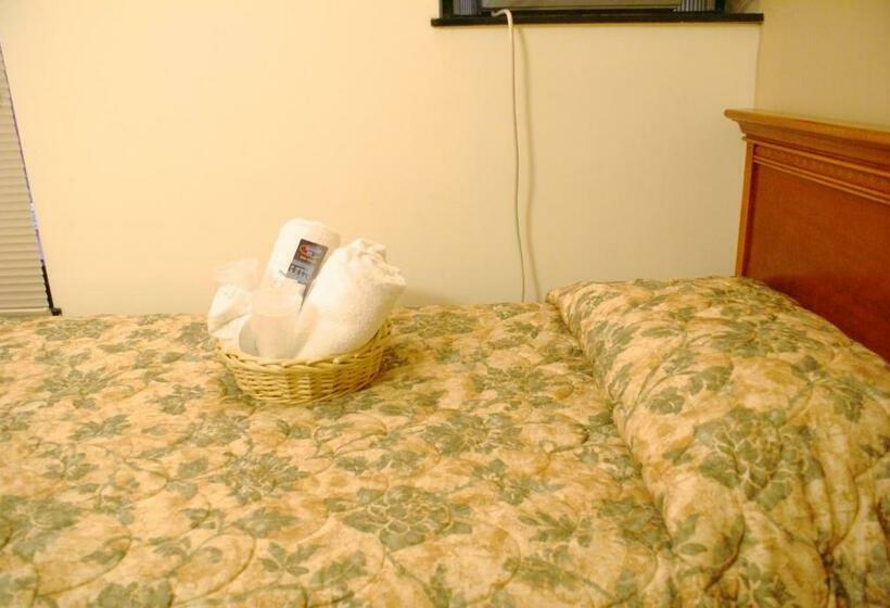 标准单人间共用浴室, Americana Inn