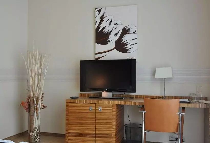 اتاق استاندارد یک نفره, Art Hotel William
