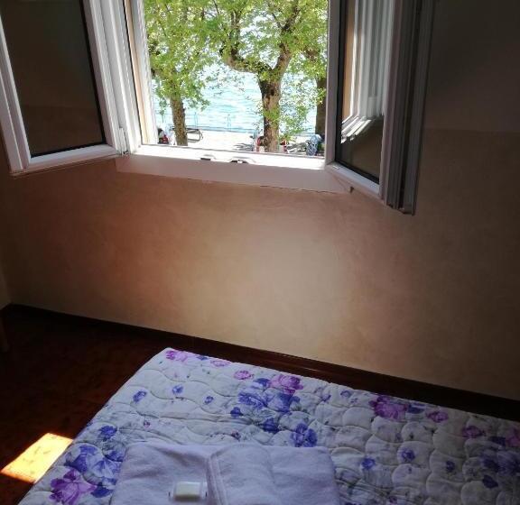 Номер Стандарт Вид на Озеро, Belvedere