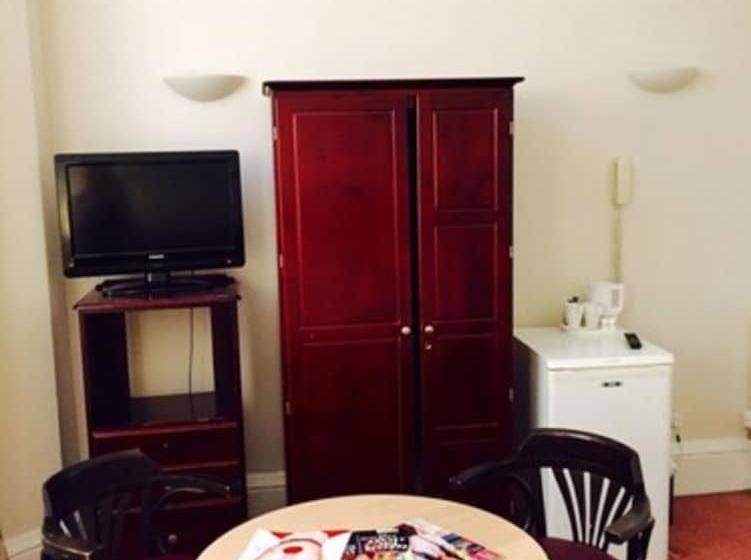 اتاق استاندارد چهار تخته, Blue Bells