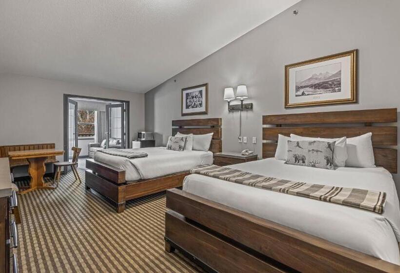 Family Suite, Canmore Rocky Mountain Inn