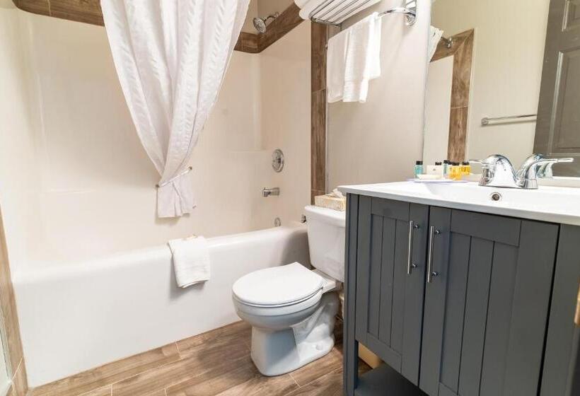 Family Suite, Canmore Rocky Mountain Inn