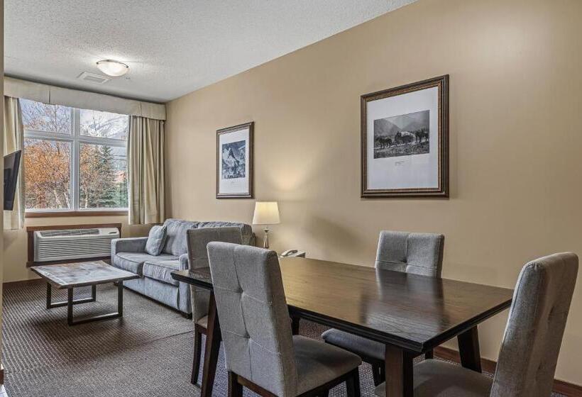 Люкс, Canmore Rocky Mountain Inn