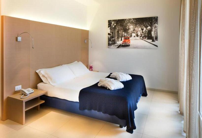 컴포트 룸, Florida