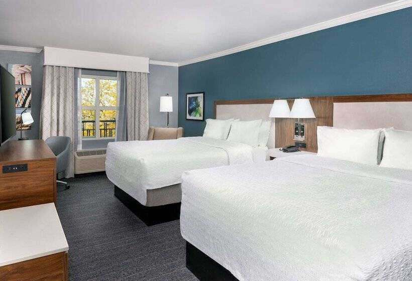 חדר סטנדרט שתי מיטות זוגיות, Hampton Inn Savannah Historic District