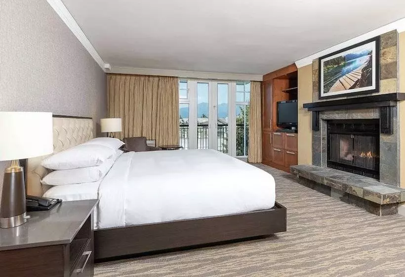 سوئیت 2 خوابه, Hilton Whistler Resort & Spa