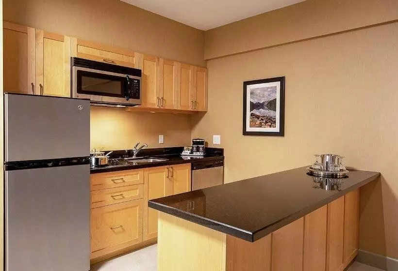 سوییت, Hilton Whistler Resort & Spa