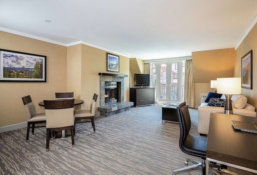 Люкс, Hilton Whistler Resort & Spa
