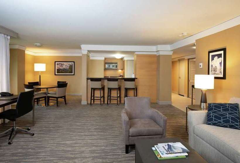 Люкс, Hilton Whistler Resort & Spa