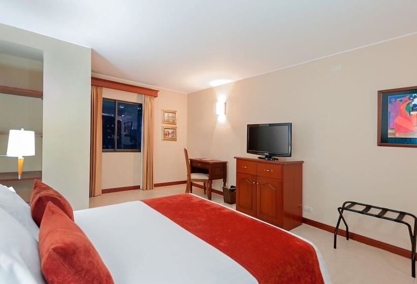 스탠다드 룸, Obelisco